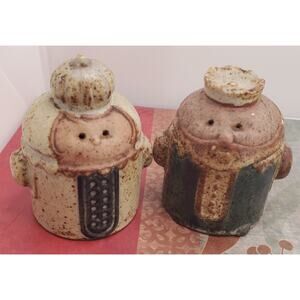 UCTCI GEMPO JAPAN King & Queen Salt 'n Pepper Shaker Set Handmade Stoneware